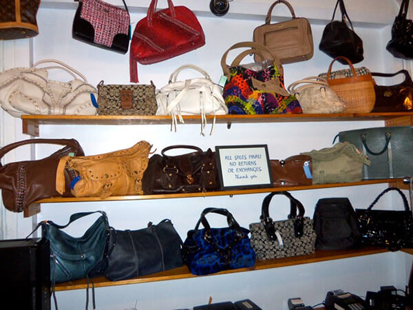 Revente handbag wall, South Carolina