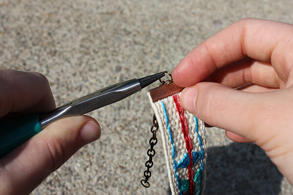 DIY-embroidered-bracelet5